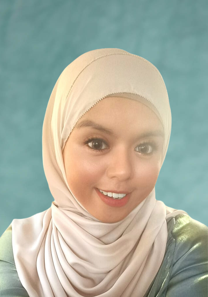  SARAH SAMSUDIN-Pensyarah Penulisan Kreatif & Filem